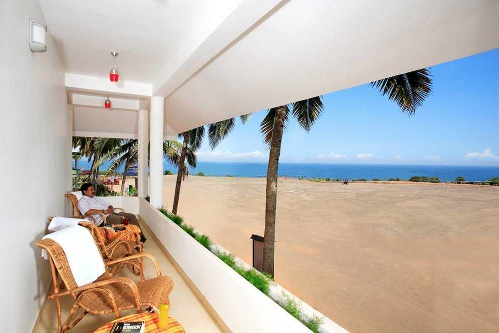 The Sanctum Spring Beach Resort Varkala Exterior foto